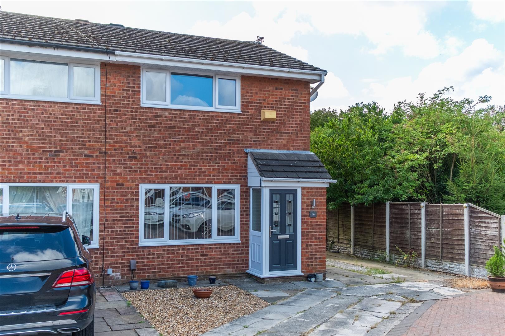 2 bed property in Westlands, Leyland